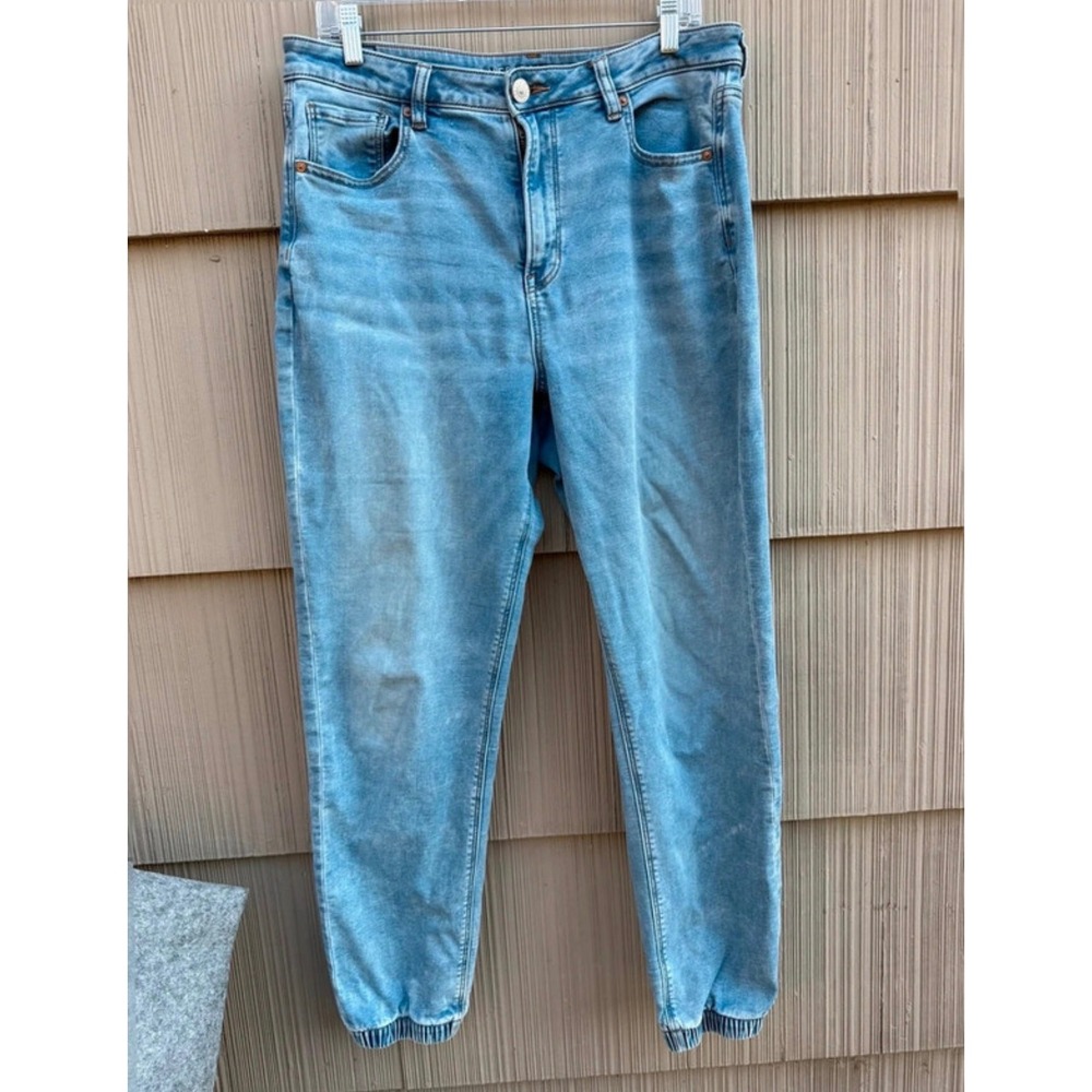 American Eagle Cozy Next Level Stretch Denim Joggers Light Wash High Rise 14L